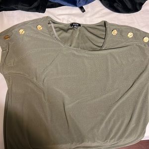 AUW Green/shiny blouse